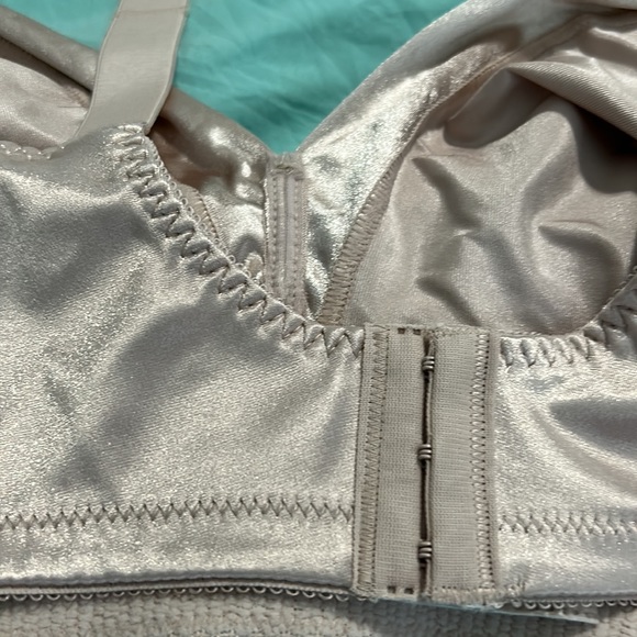 Just My Size NWOT Beautiful Bra - Picture 4 of 6